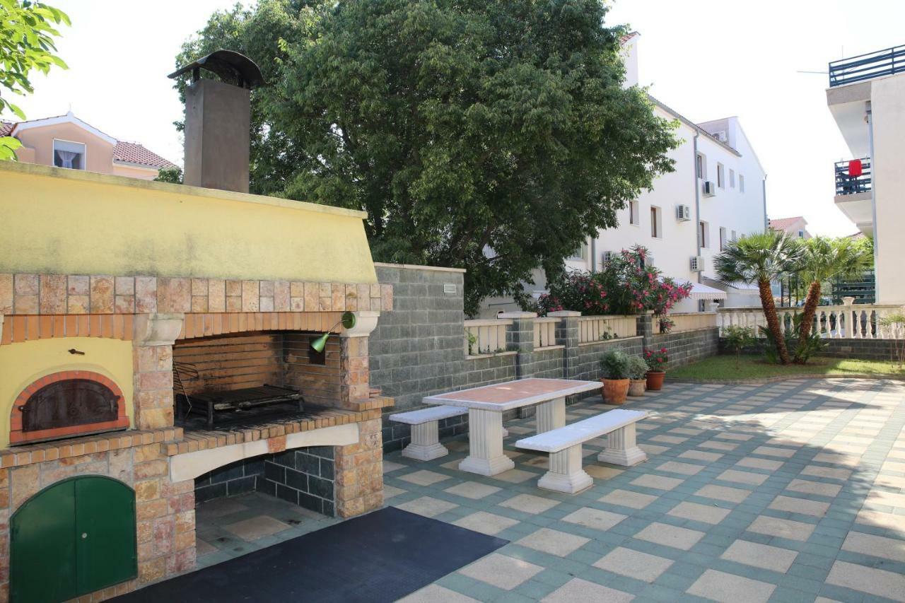 Vila Nara Hotel Vodice Exterior photo